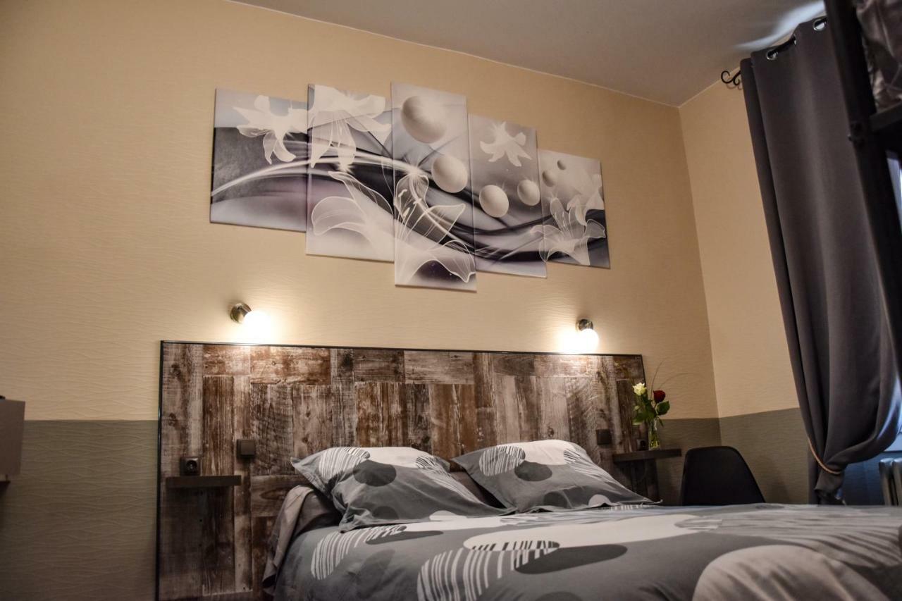 Hotel Des Remparts Вильнёв-сюр-Ло Экстерьер фото